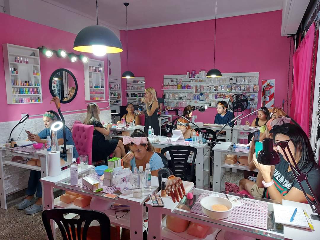 Instalaciones de Academia Romina en Berazategui